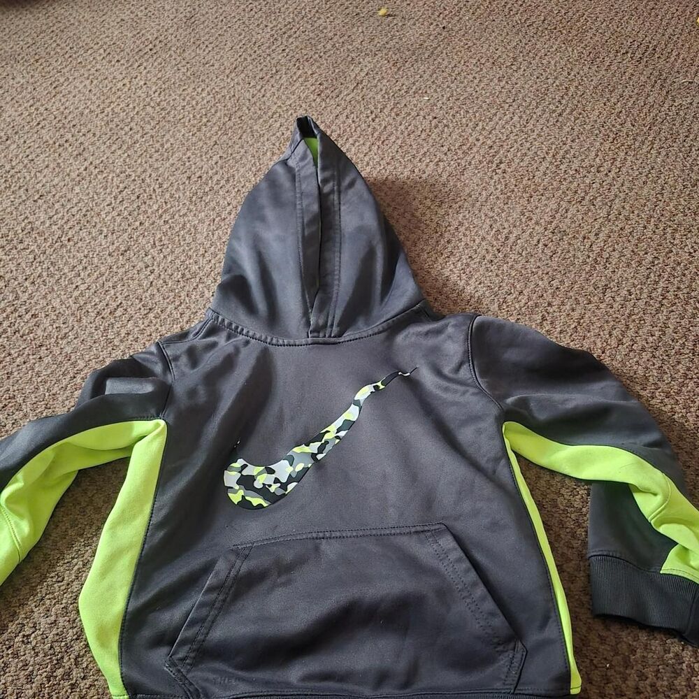 Nike Men's Green and Black Jacket